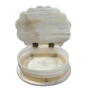 Vintage Art Deco Translucent Quartz Onyx Jewelry Trinket Box Shell Shaped Marble